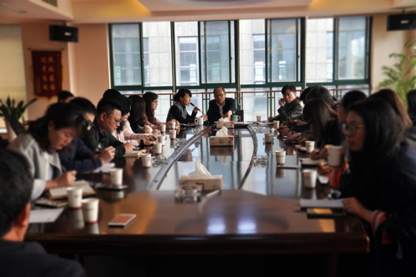 开云网页版·官方版在线登入_开云（中国）集团召开2017年度年轻人才培养专题座谈会